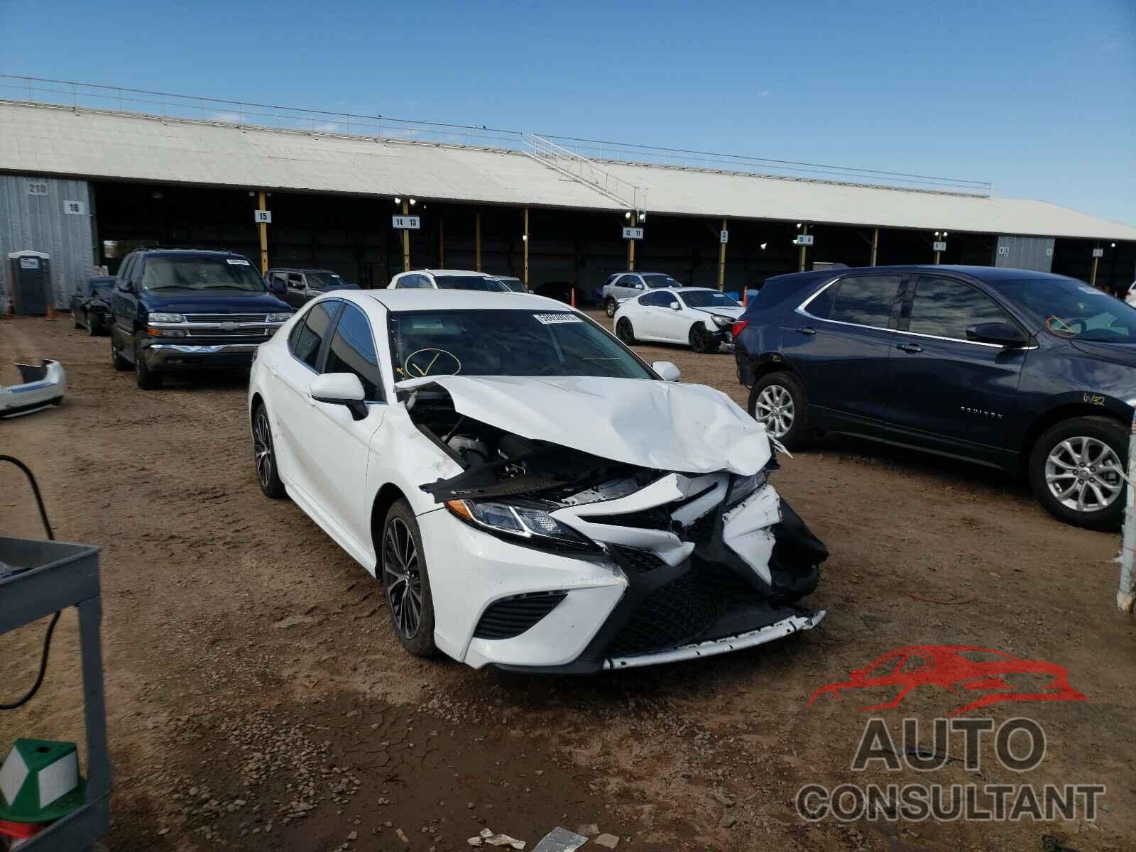 TOYOTA CAMRY 2019 - 4T1B11HK1KU836649