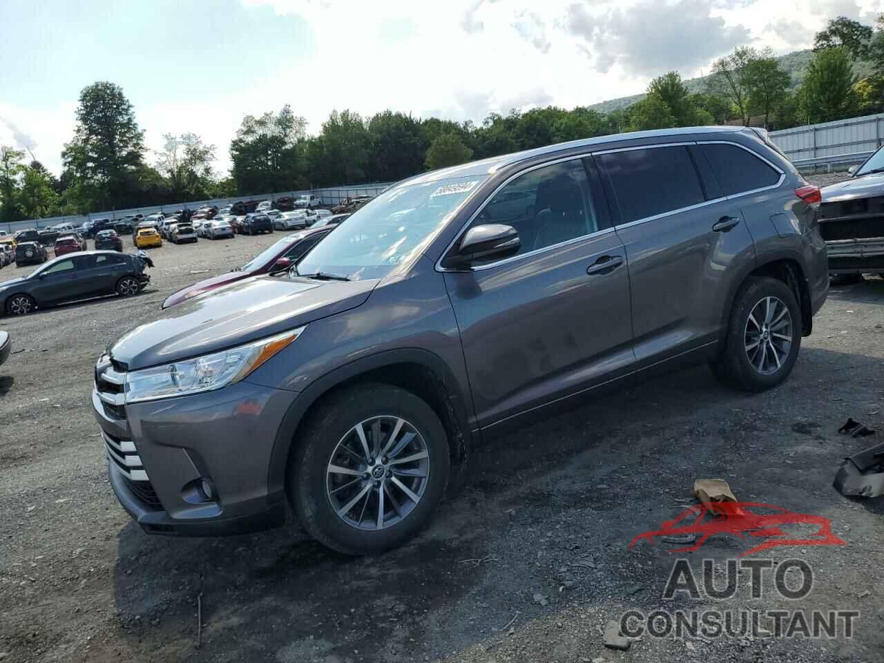 TOYOTA HIGHLANDER 2018 - 5TDJZRFH3JS542185