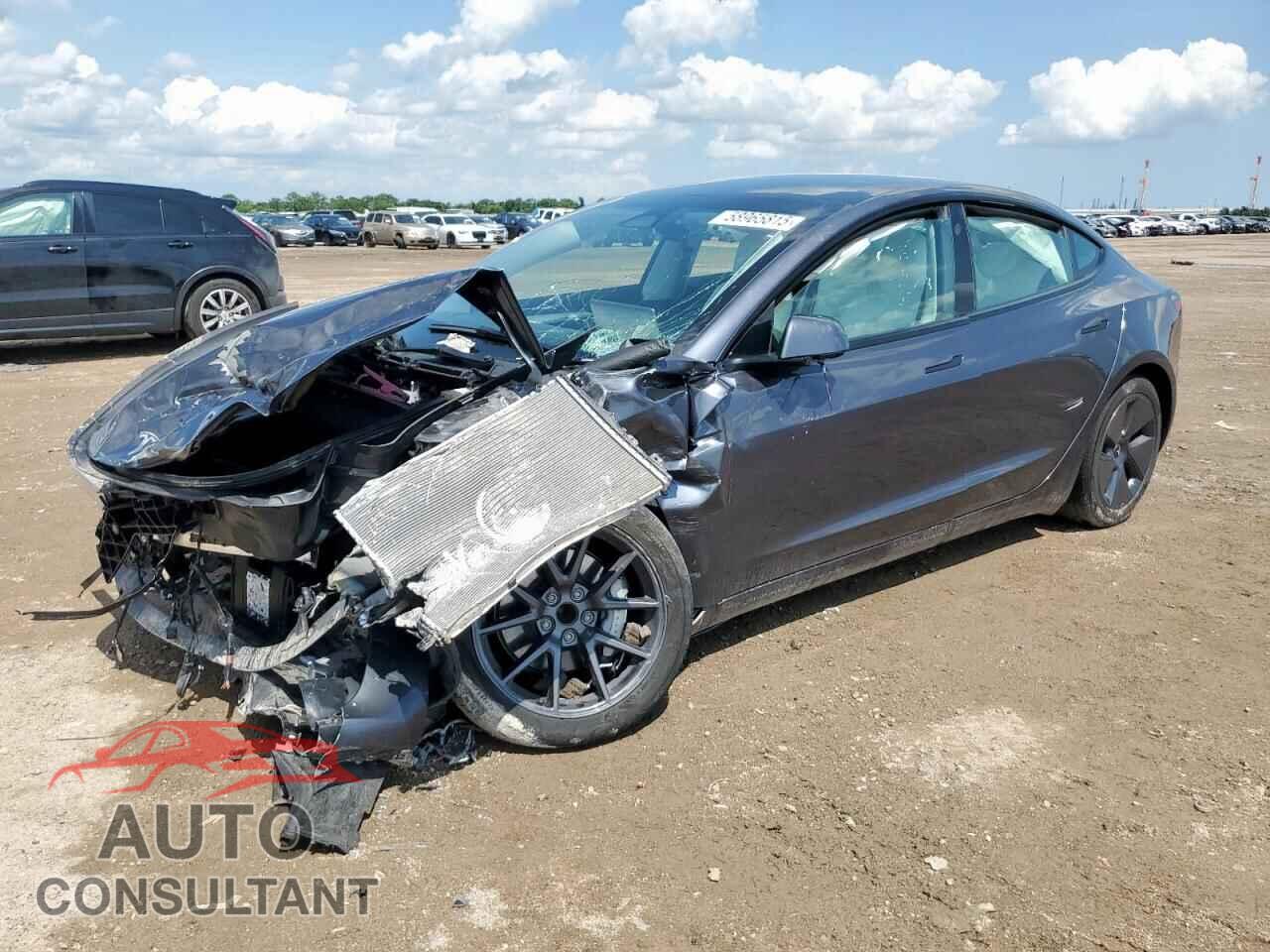 TESLA MODEL 3 2023 - 5YJ3E1EA8PF696172