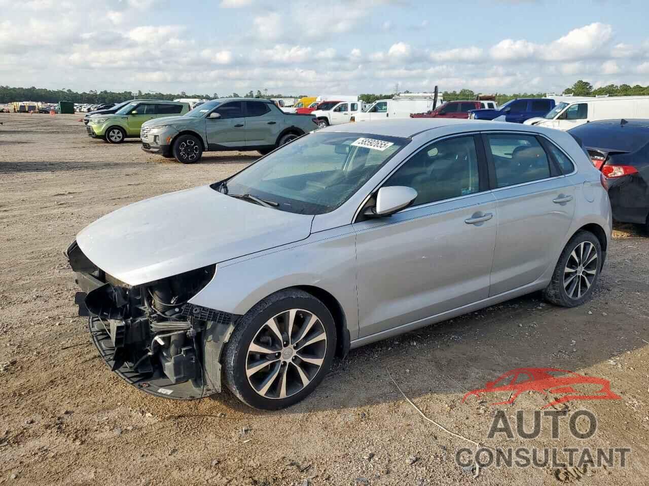 HYUNDAI ELANTRA 2018 - KMHH35LE0JU013898