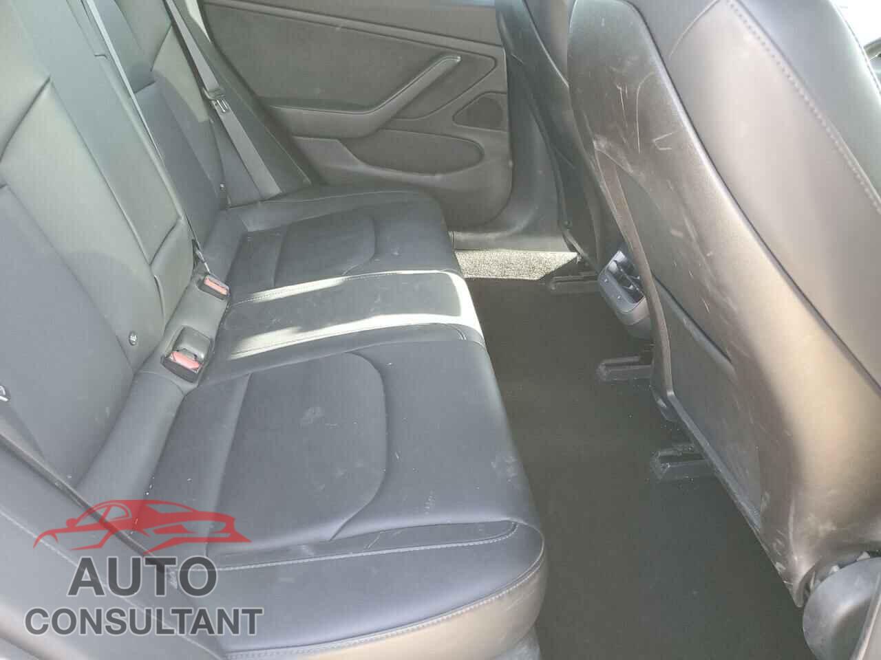 TESLA MODEL 3 2018 - 5YJ3E1EA5JF007955