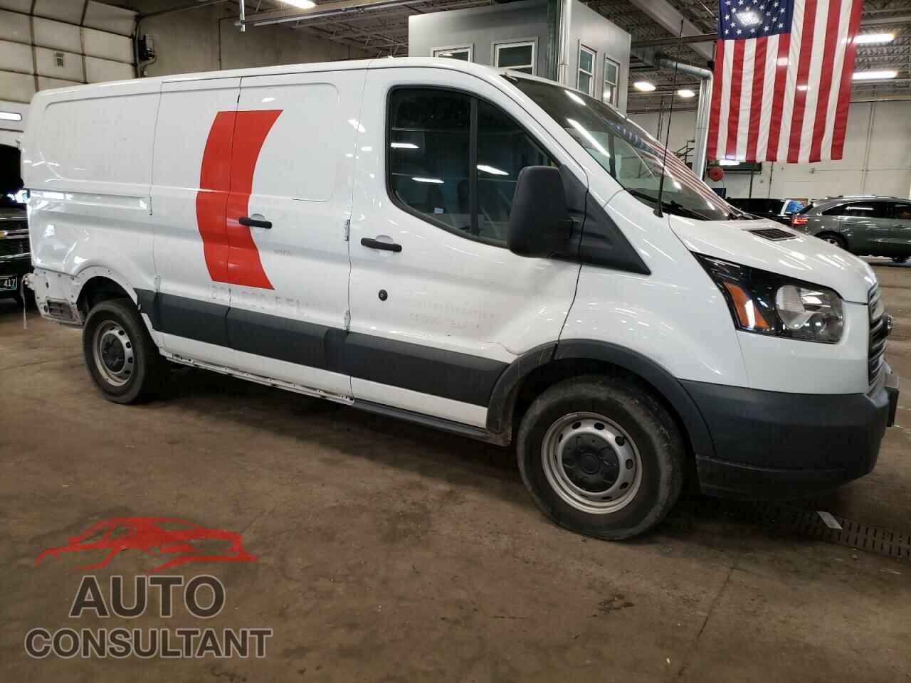 FORD TRANSIT 2017 - 1FTYE1ZM5HKB31103