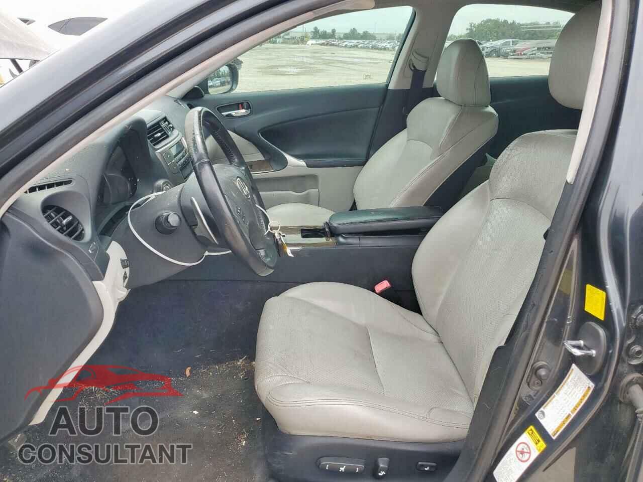 LEXUS IS 2010 - JTHBF5C20A5127030