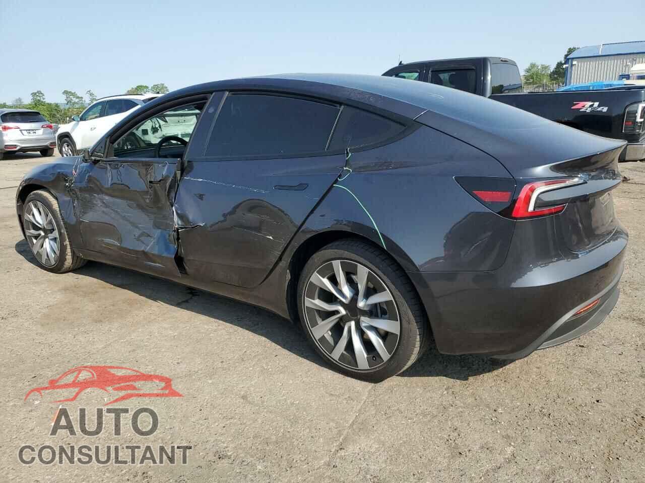 TESLA MODEL 3 2025 - 5YJ3E1EB0SF902974