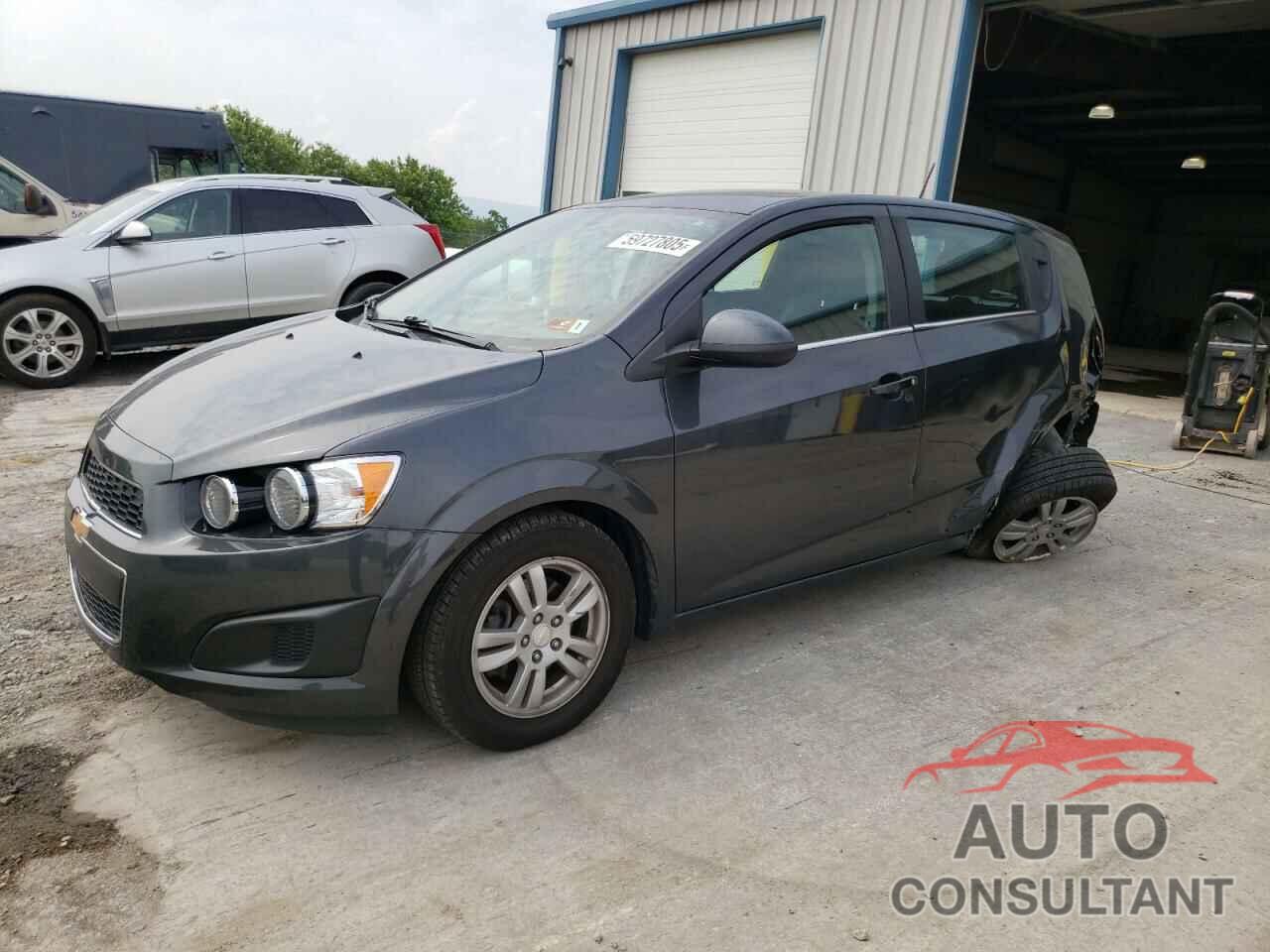CHEVROLET SONIC 2015 - 1G1JC6SH6F4165109
