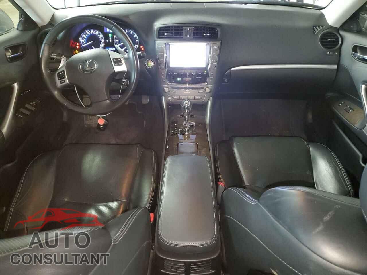 LEXUS IS 2012 - JTHCF5C24C5055014