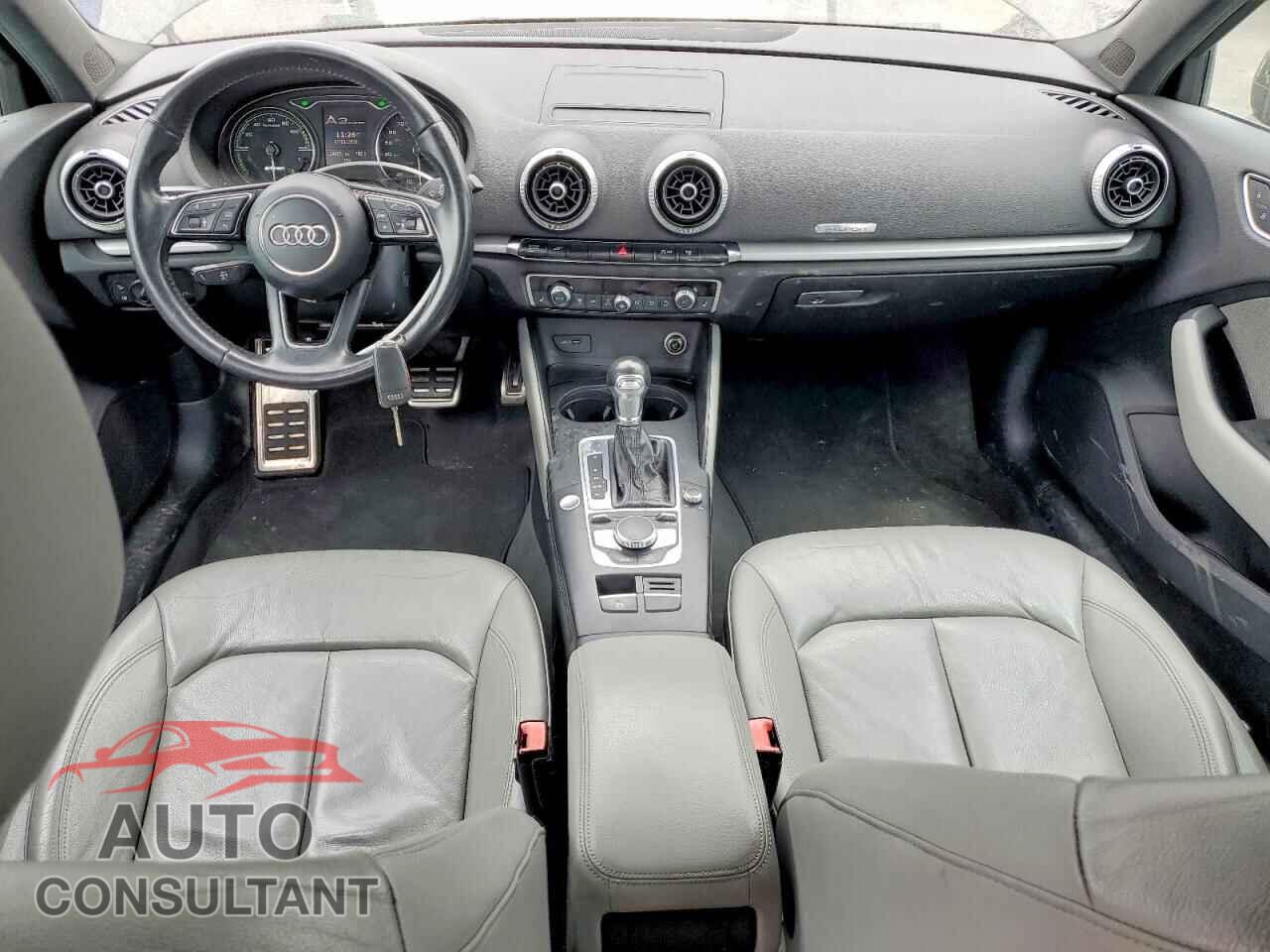 AUDI A3 2017 - WAUUPBFF5HA046897