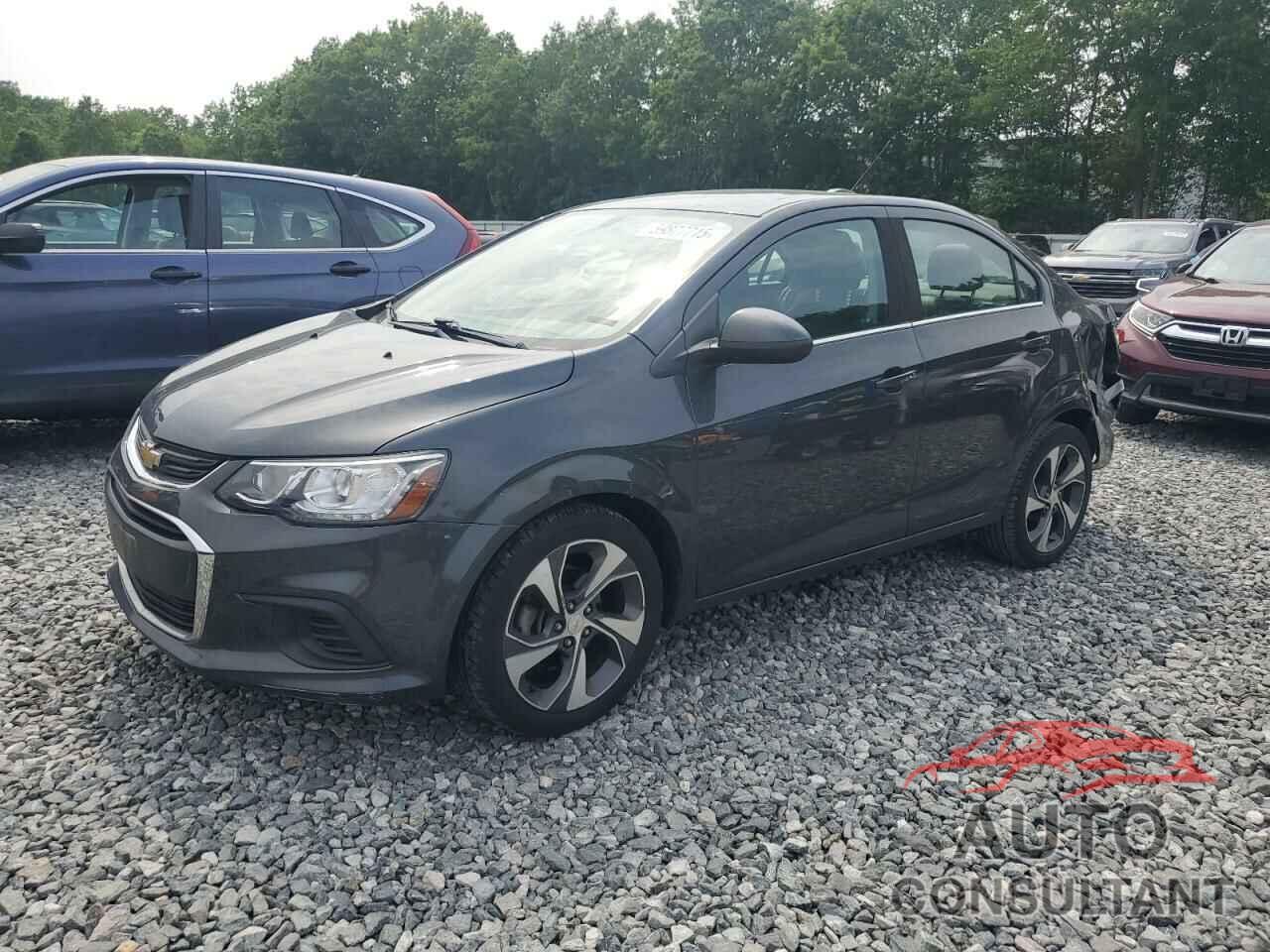 CHEVROLET SONIC 2018 - 1G1JF5SB9J4135625