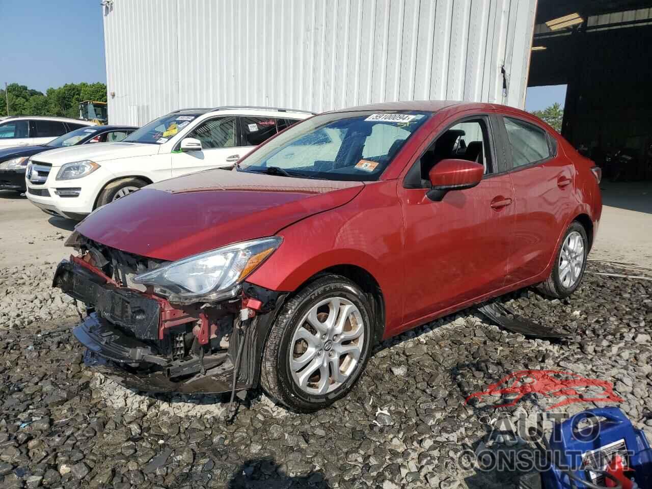TOYOTA YARIS 2017 - 3MYDLBYV6HY158611