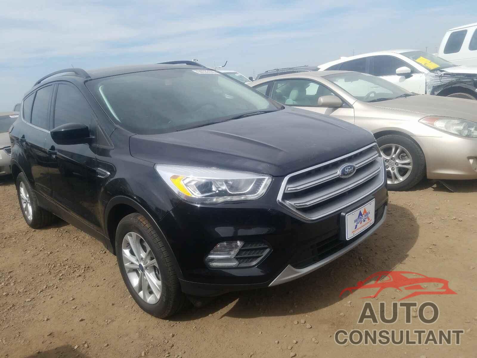 FORD ESCAPE 2017 - 1FMCU9G93HUD59028