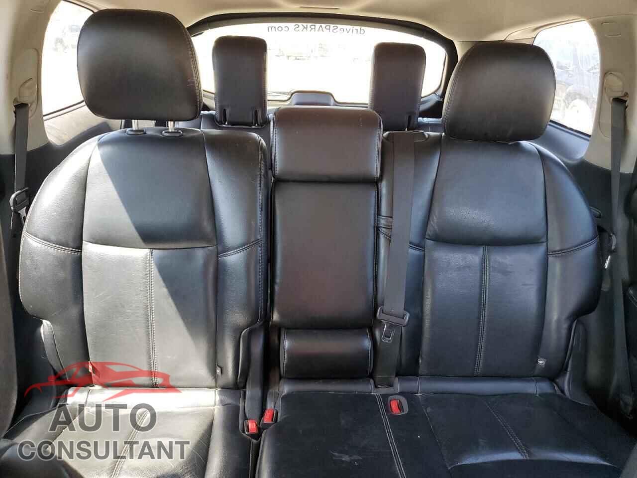 NISSAN PATHFINDER 2015 - 5N1AR2MNXFC604931