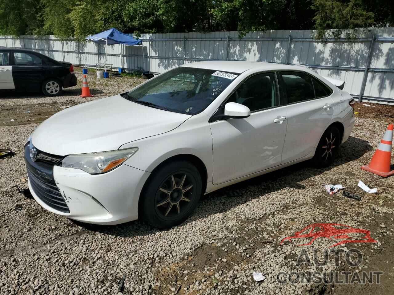 TOYOTA CAMRY 2015 - 4T4BF1FK2FR483256