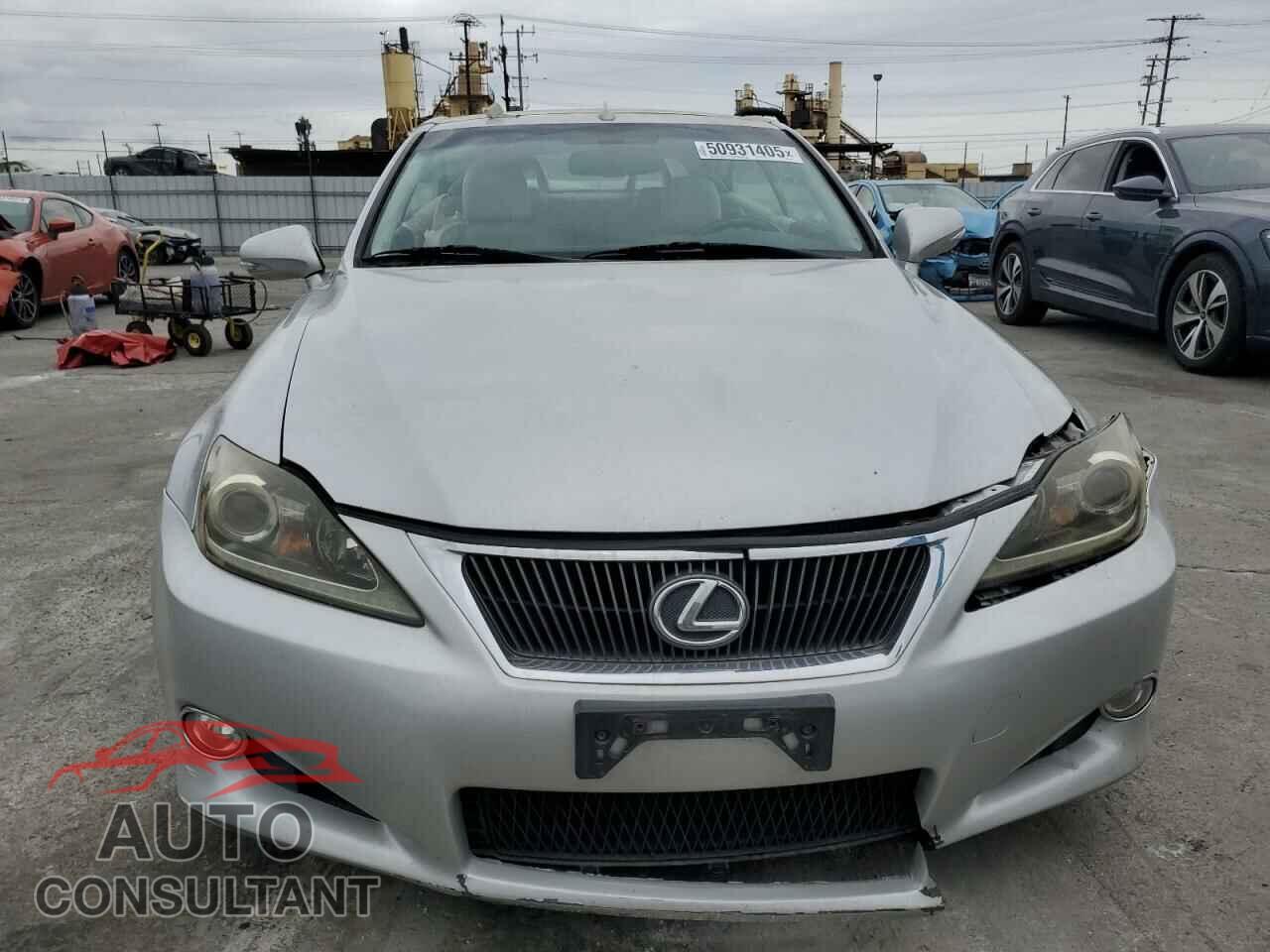 LEXUS IS 2011 - JTHFF2C25B2518323