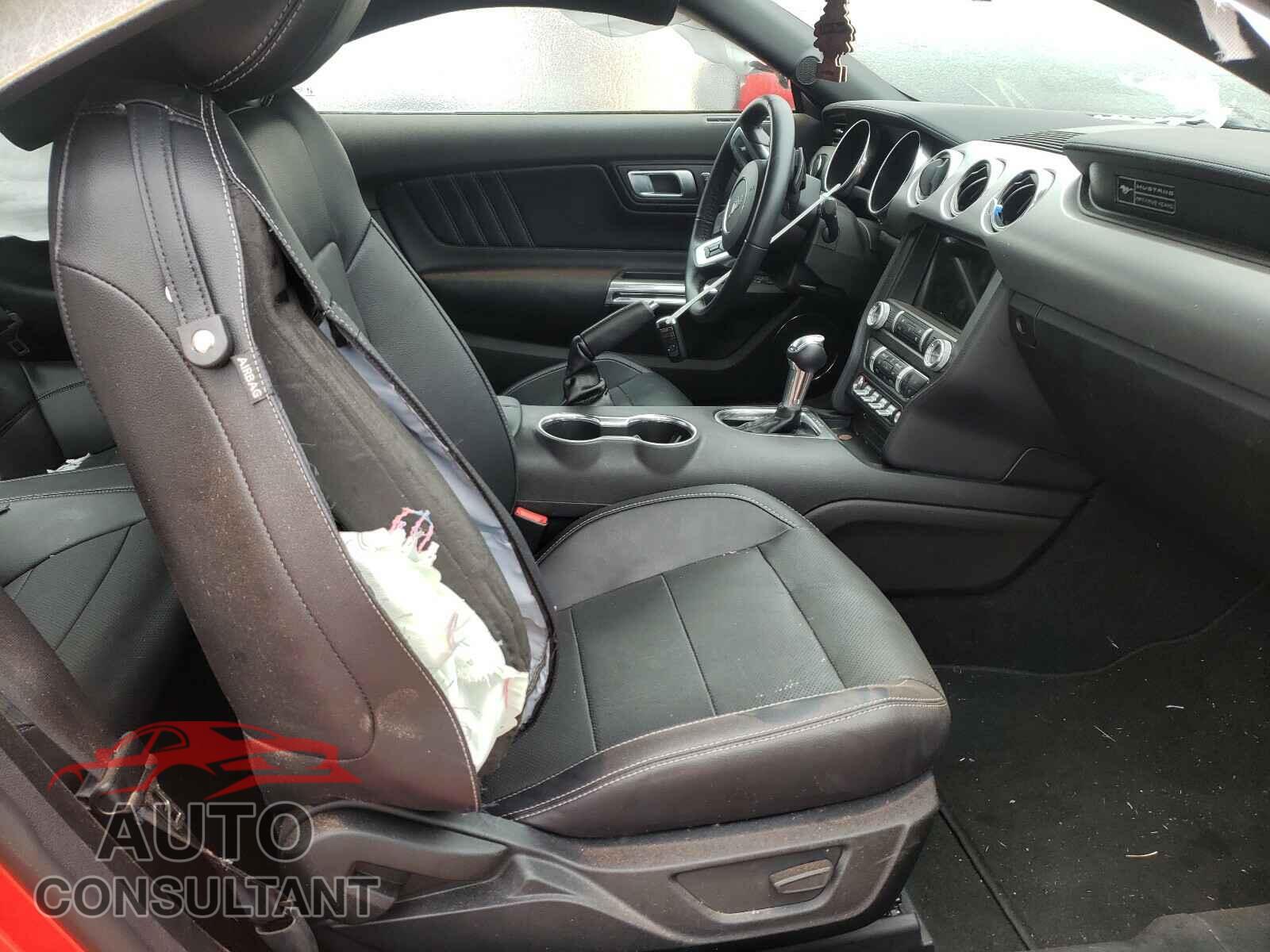 FORD MUSTANG 2020 - 1FA6P8CF5L5131183