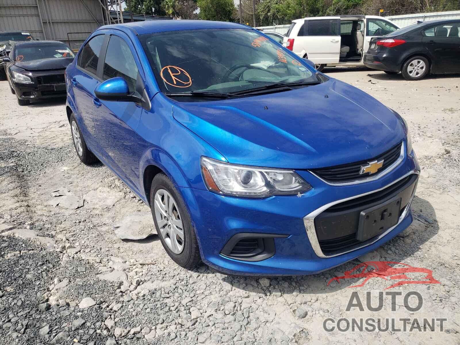 CHEVROLET SONIC 2017 - 1G1JB5SH8H4163913