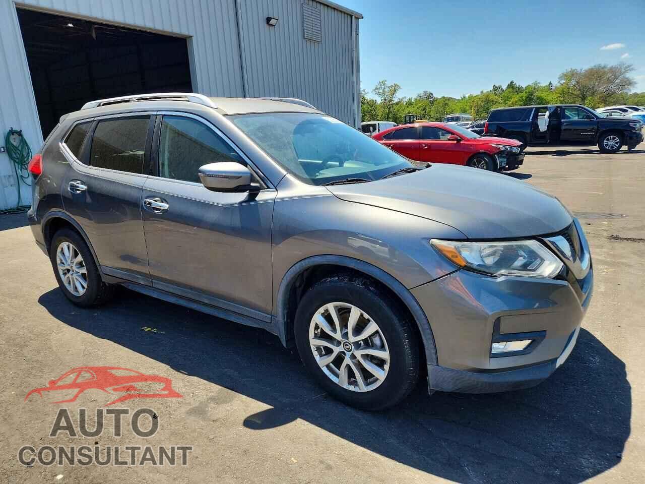 NISSAN ROGUE 2017 - KNMAT2MT7HP614042