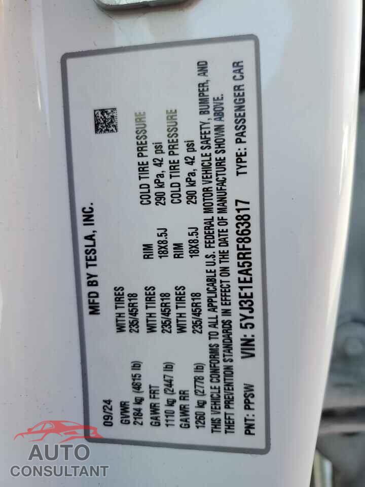 TESLA MODEL 3 2024 - 5YJ3E1EA5RF863817