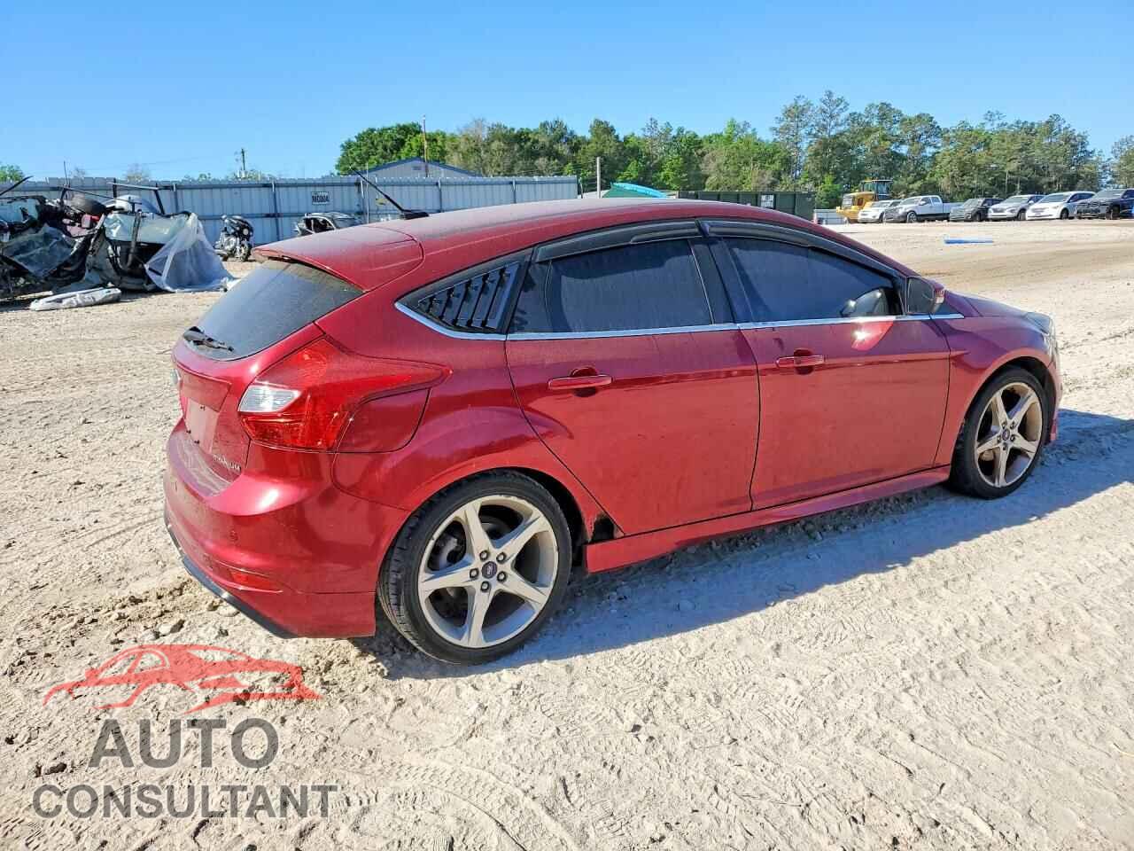 FORD FOCUS 2014 - 1FADP3N26EL120857