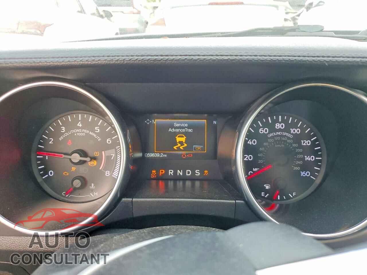 FORD MUSTANG 2018 - 1FATP8UHXJ5110104