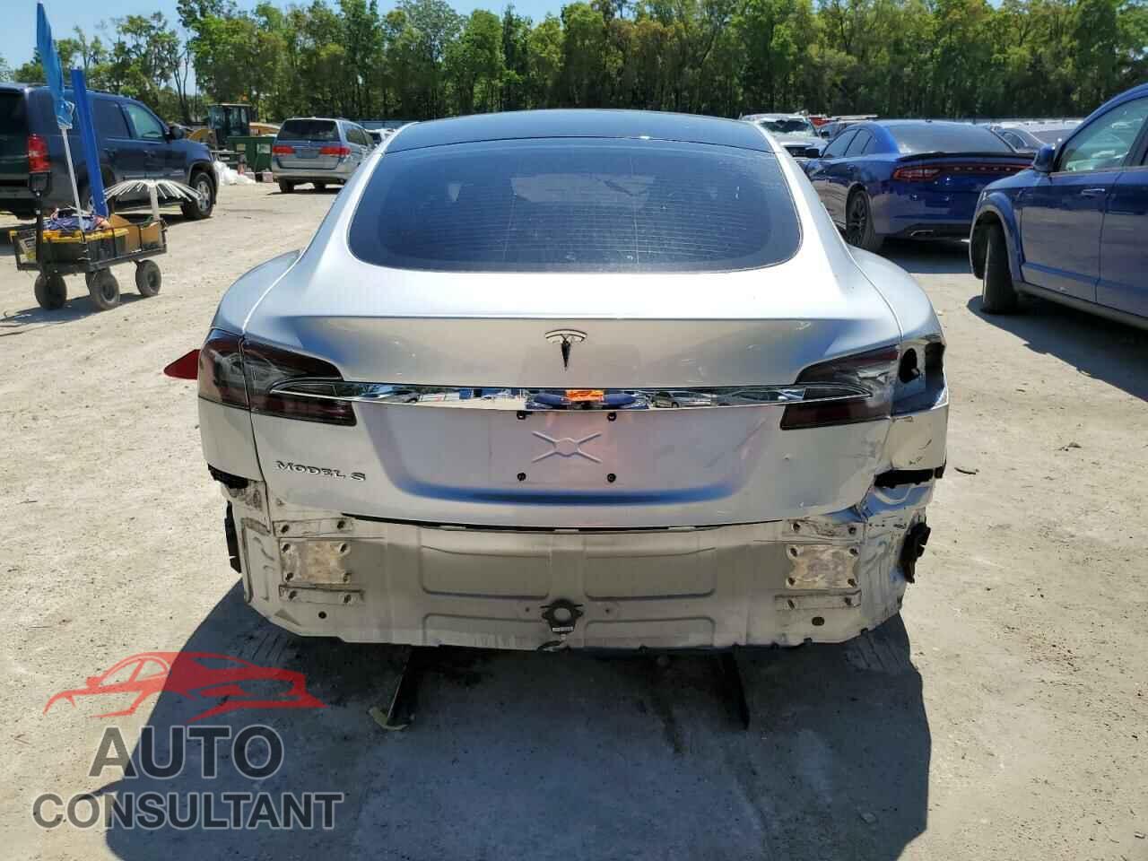 TESLA MODEL S 2012 - 5YJSA1DP4CFS00811