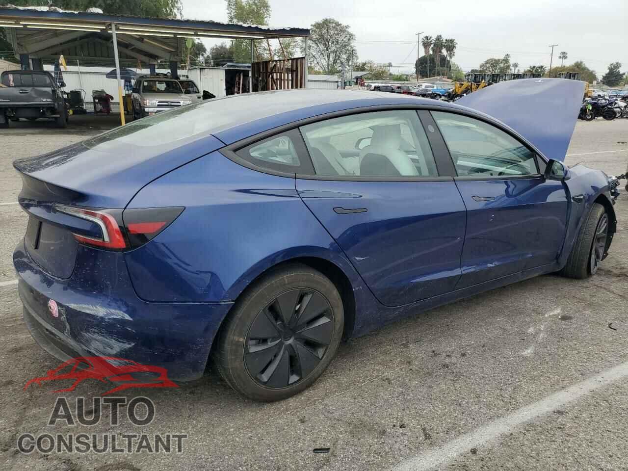 TESLA MODEL 3 2024 - 5YJ3E1EA7RF771270
