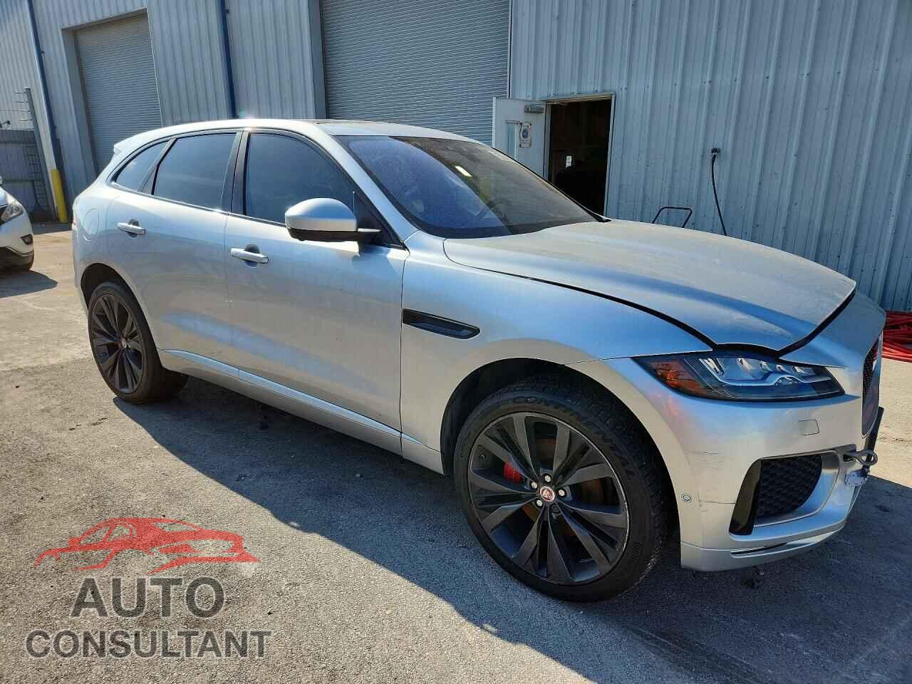 JAGUAR F-PACE 2017 - SADCP2BV7HA063829
