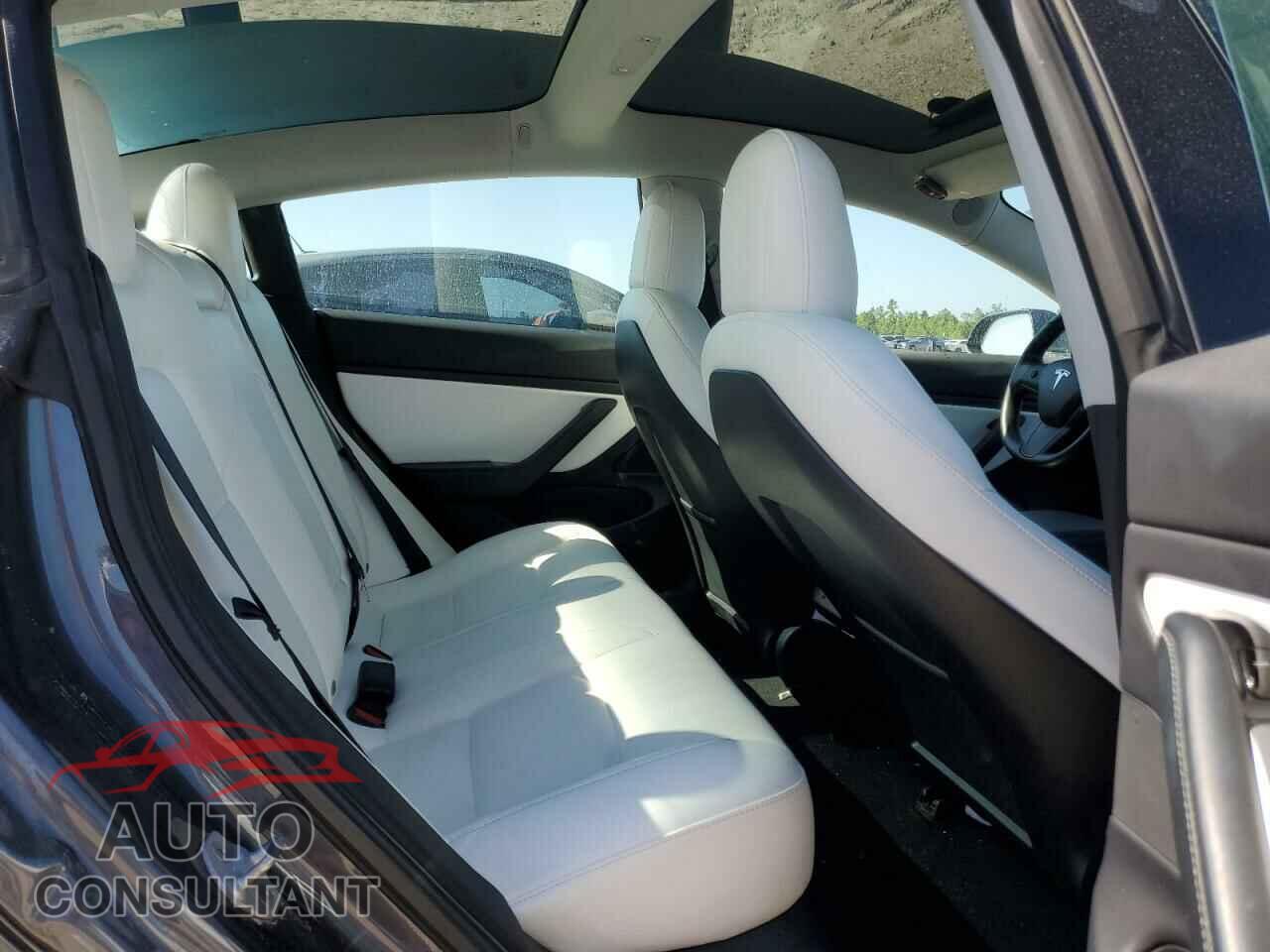 TESLA MODEL 3 2019 - 5YJ3E1EA0KF312054