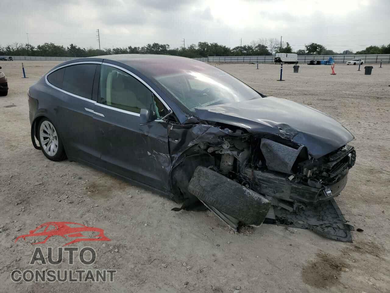 TESLA MODEL X 2016 - 5YJXCDE26GF034172