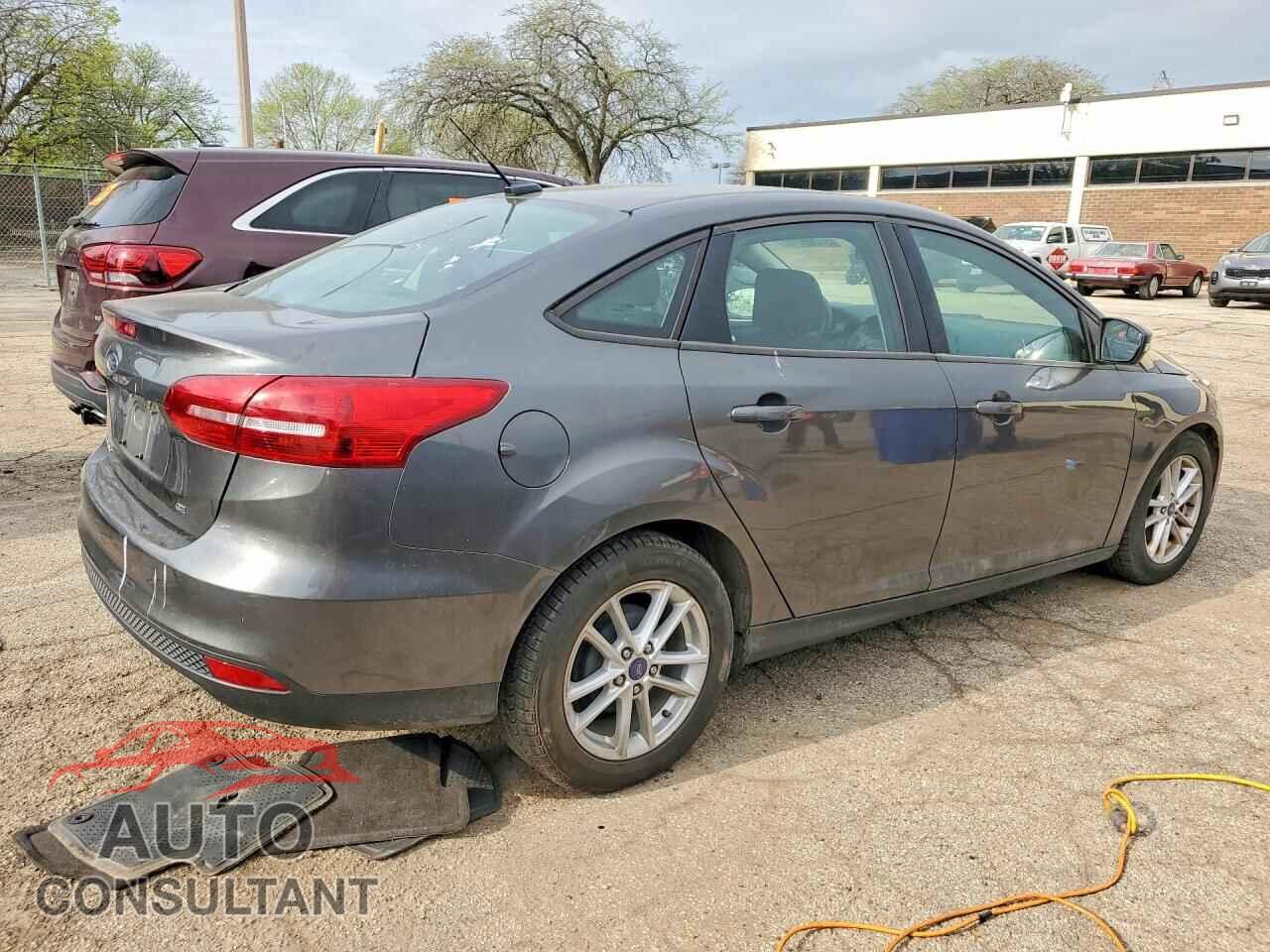FORD FOCUS 2017 - 1FADP3F26HL216958