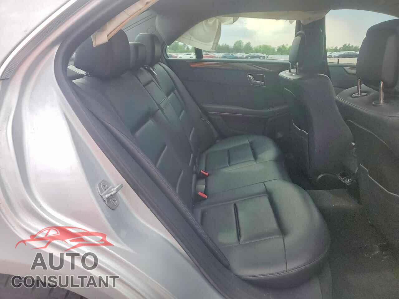 MERCEDES-BENZ E-CLASS 2011 - WDDHF8HB9BA497686