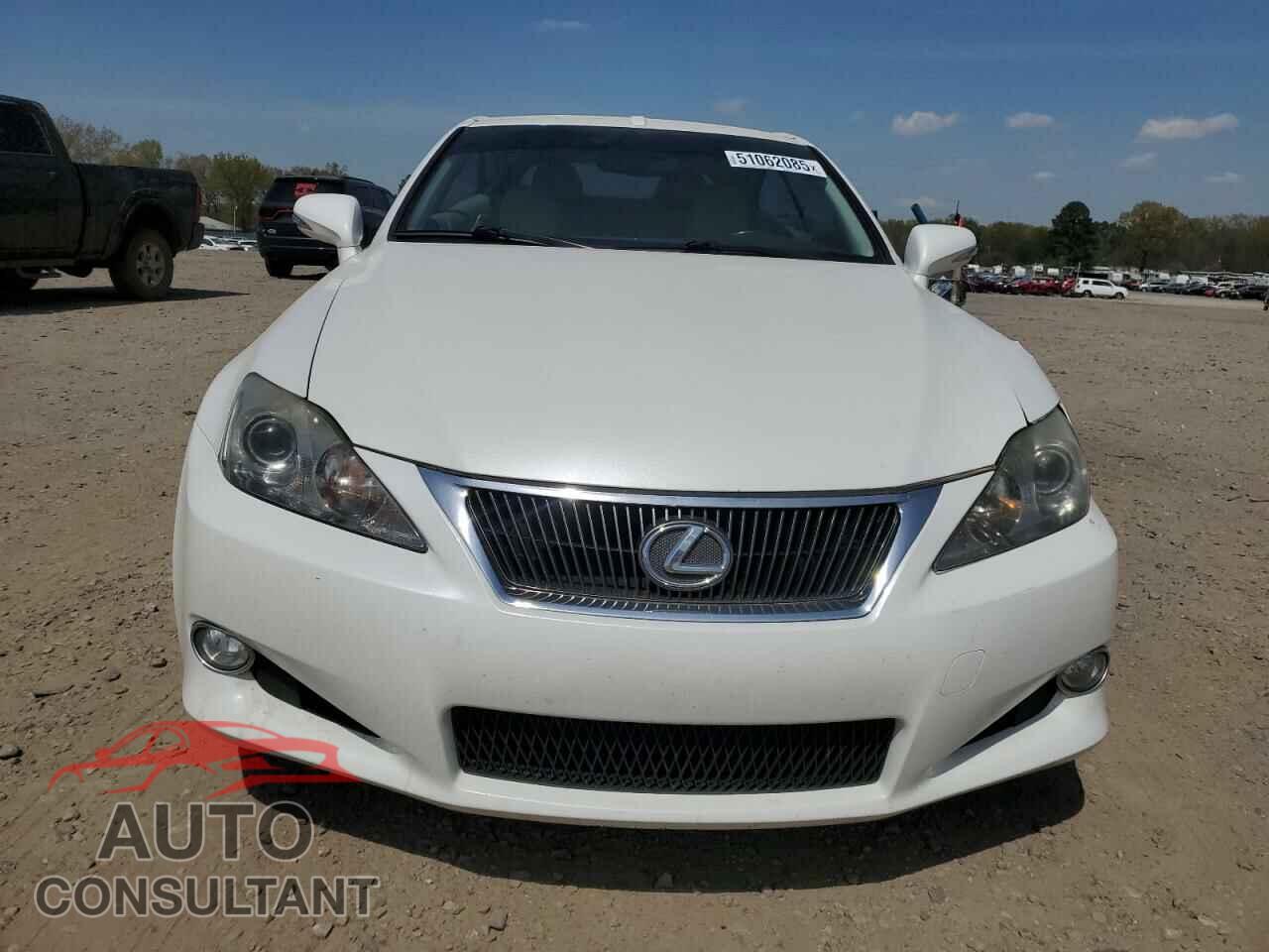 LEXUS IS 2010 - JTHFF2C25A2503528