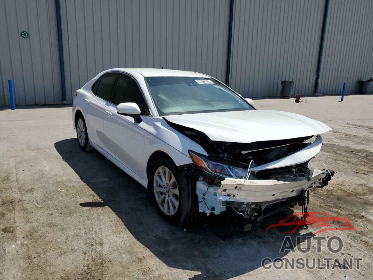 TOYOTA CAMRY 2018 - 4T1B11HK9JU645852