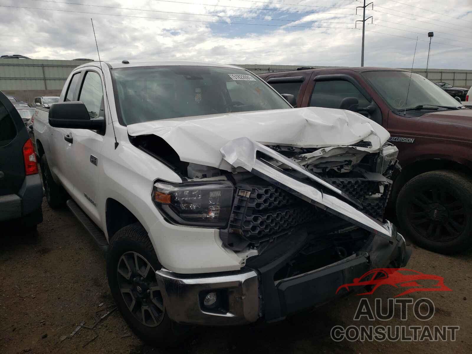 TOYOTA TUNDRA 2019 - 5TFUY5F12KX782920