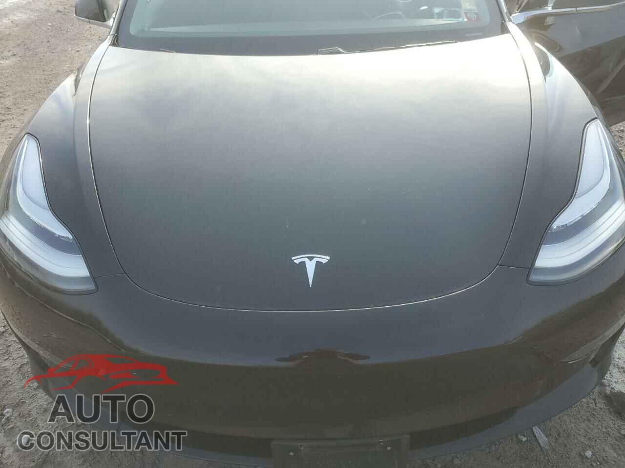 TESLA MODEL 3 2018 - 5YJ3E1EB4JF128937