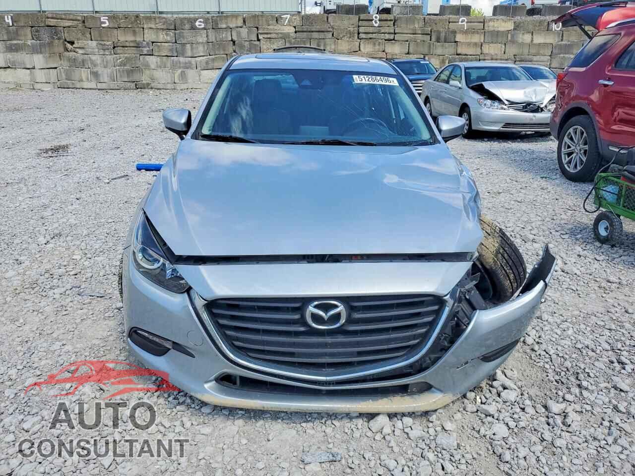 MAZDA 3 2018 - 3MZBN1V3XJM276457