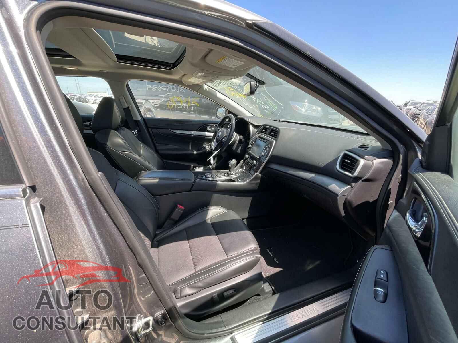 NISSAN MAXIMA 2017 - 1N4AA6AP9HC369830
