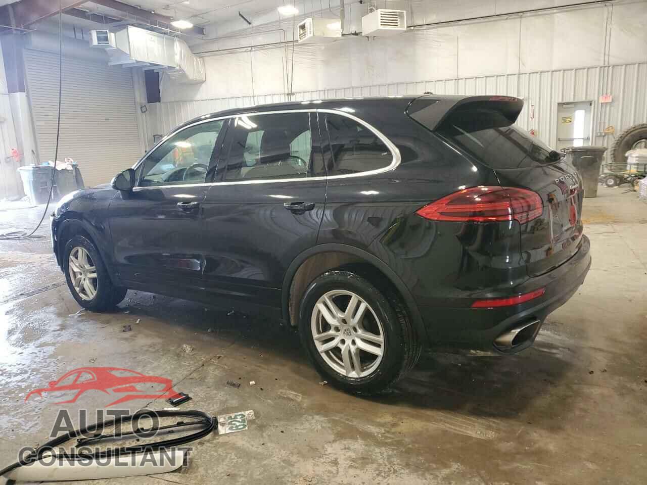 PORSCHE CAYENNE 2016 - WP1AA2A29GKA14473