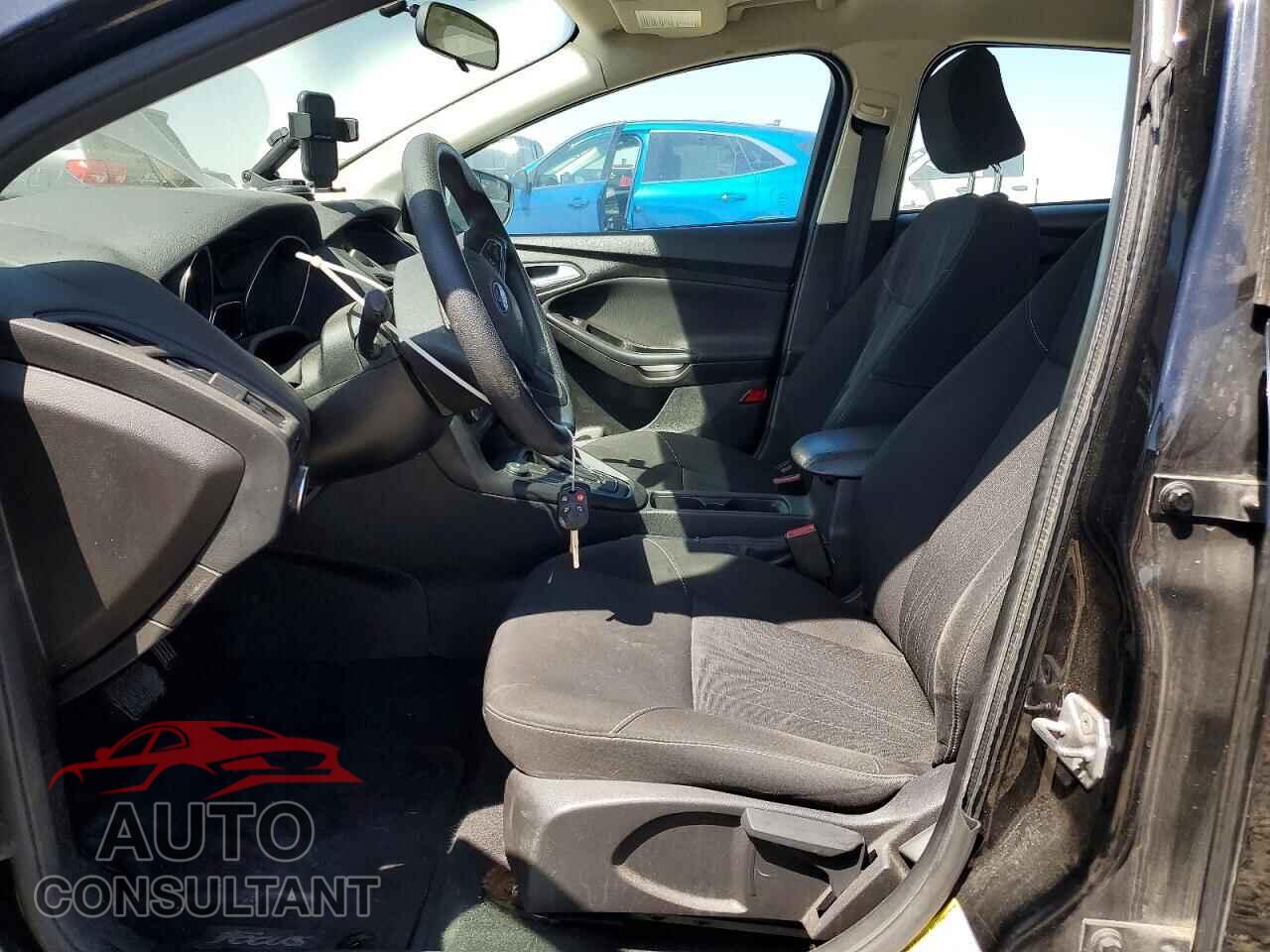 FORD FOCUS 2016 - 1FADP3F26GL322180