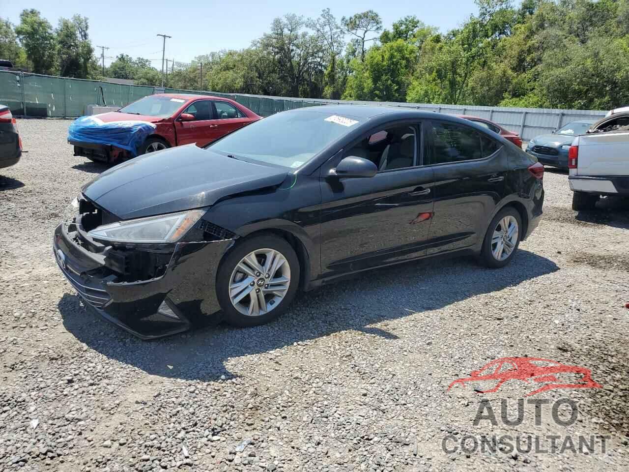 HYUNDAI ELANTRA 2019 - 5NPD84LFXKH464954