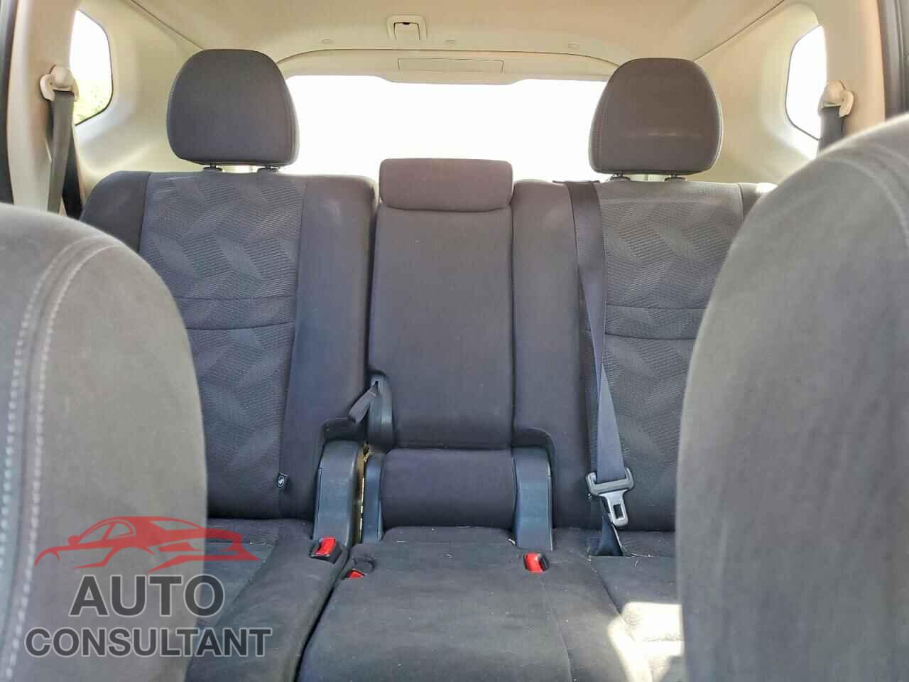 NISSAN ROGUE 2016 - KNMAT2MV1GP597349