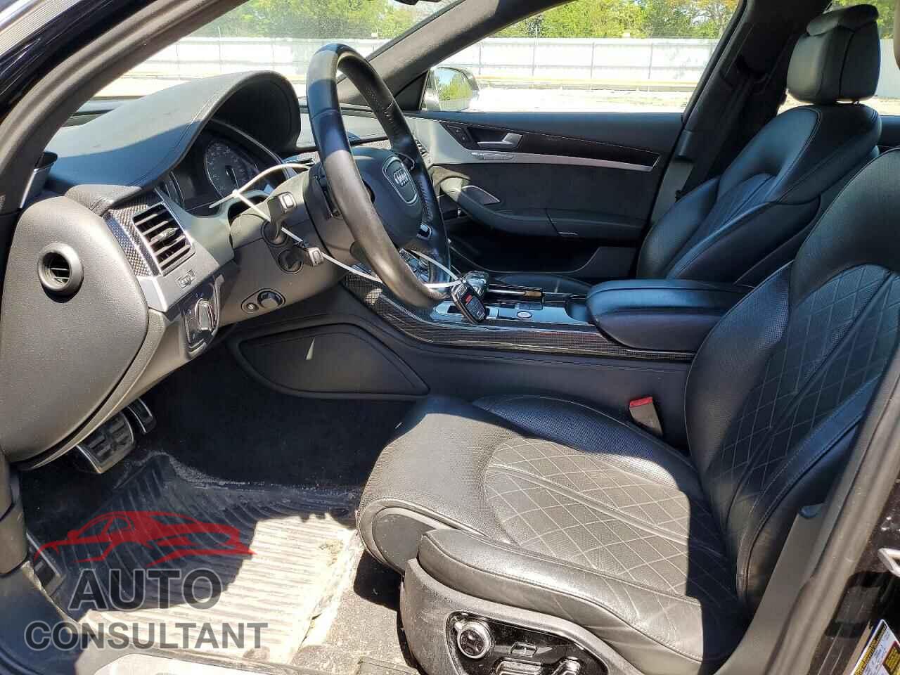 AUDI S8 2013 - WAUD2AFD7DN029657