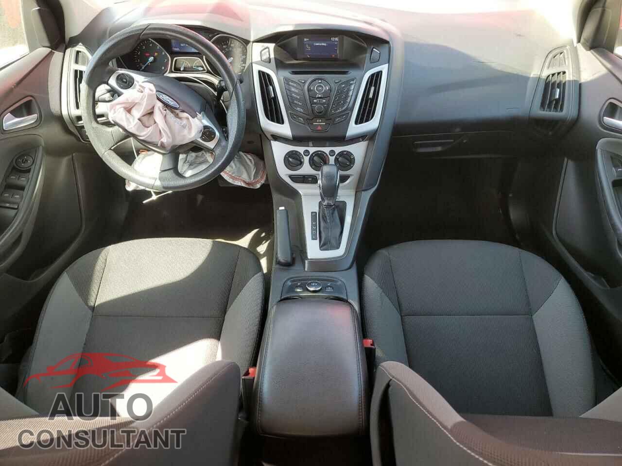 FORD FOCUS 2014 - 1FADP3F22EL404436