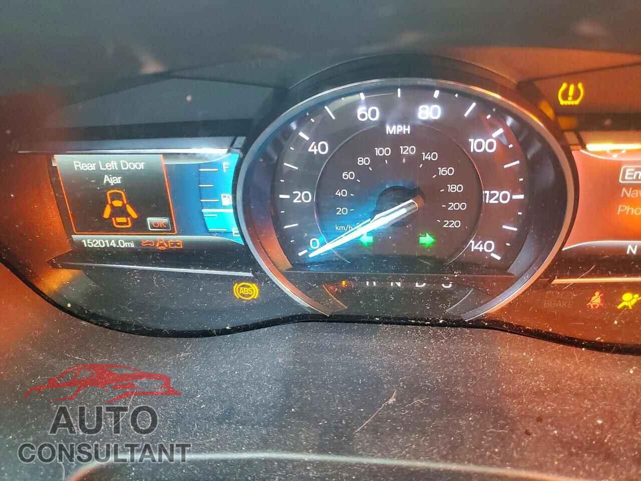 FORD EXPLORER 2018 - 1FM5K7D80JGB77130