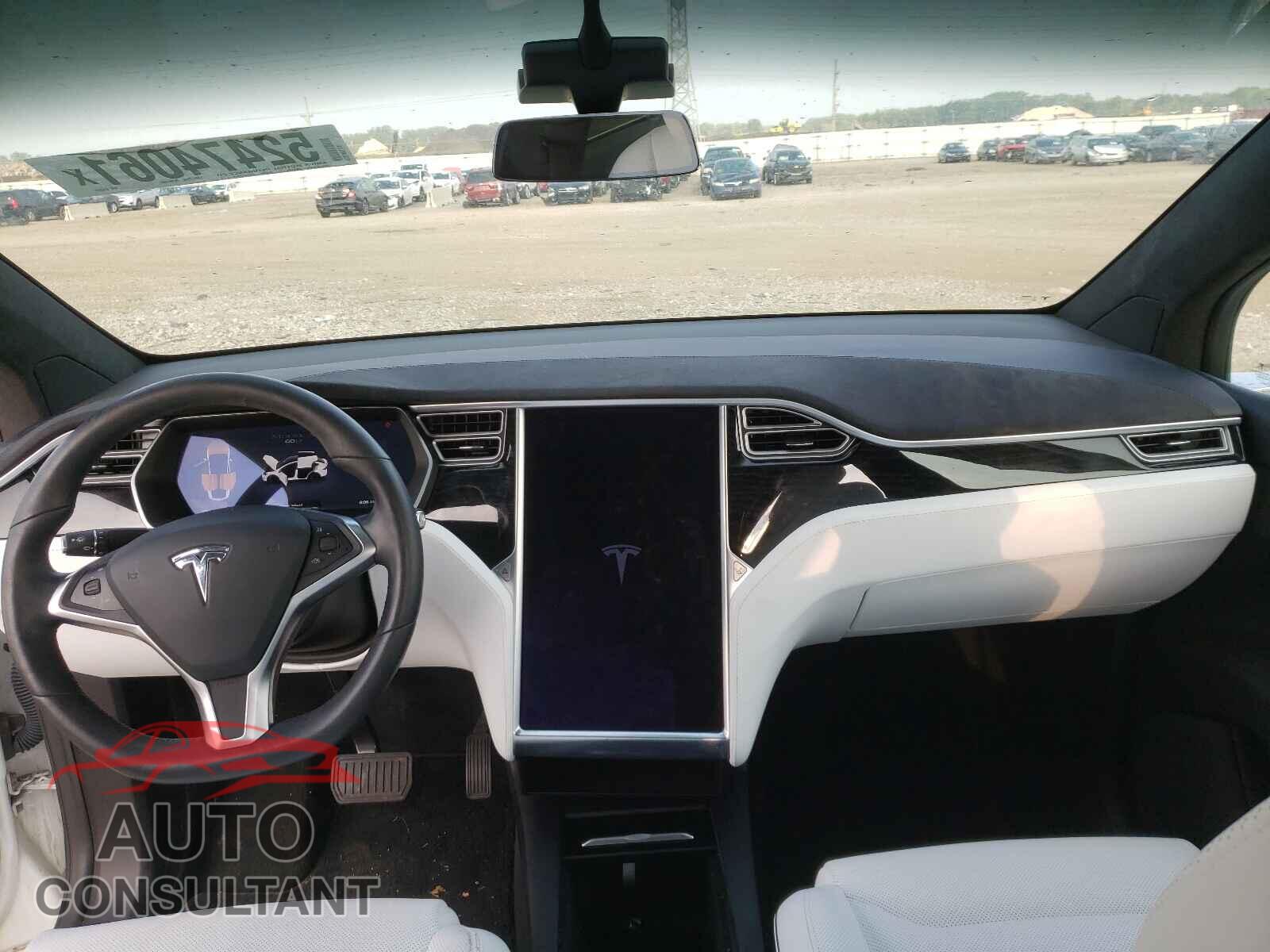 TESLA MODEL X 2016 - 5YJXCAE2XGF019849