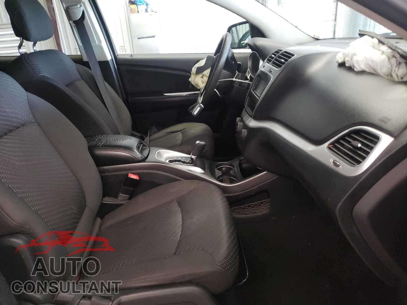 DODGE JOURNEY 2017 - 3C4PDCBG5HT531904