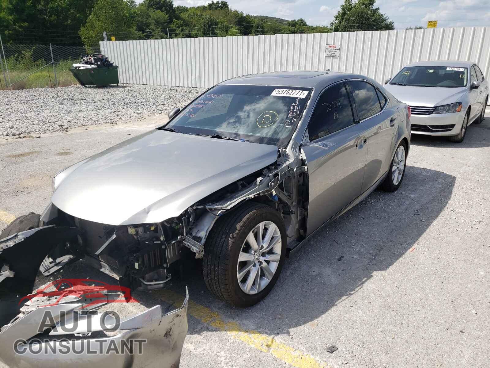 LEXUS IS 2016 - JTHBA1D28G5017342
