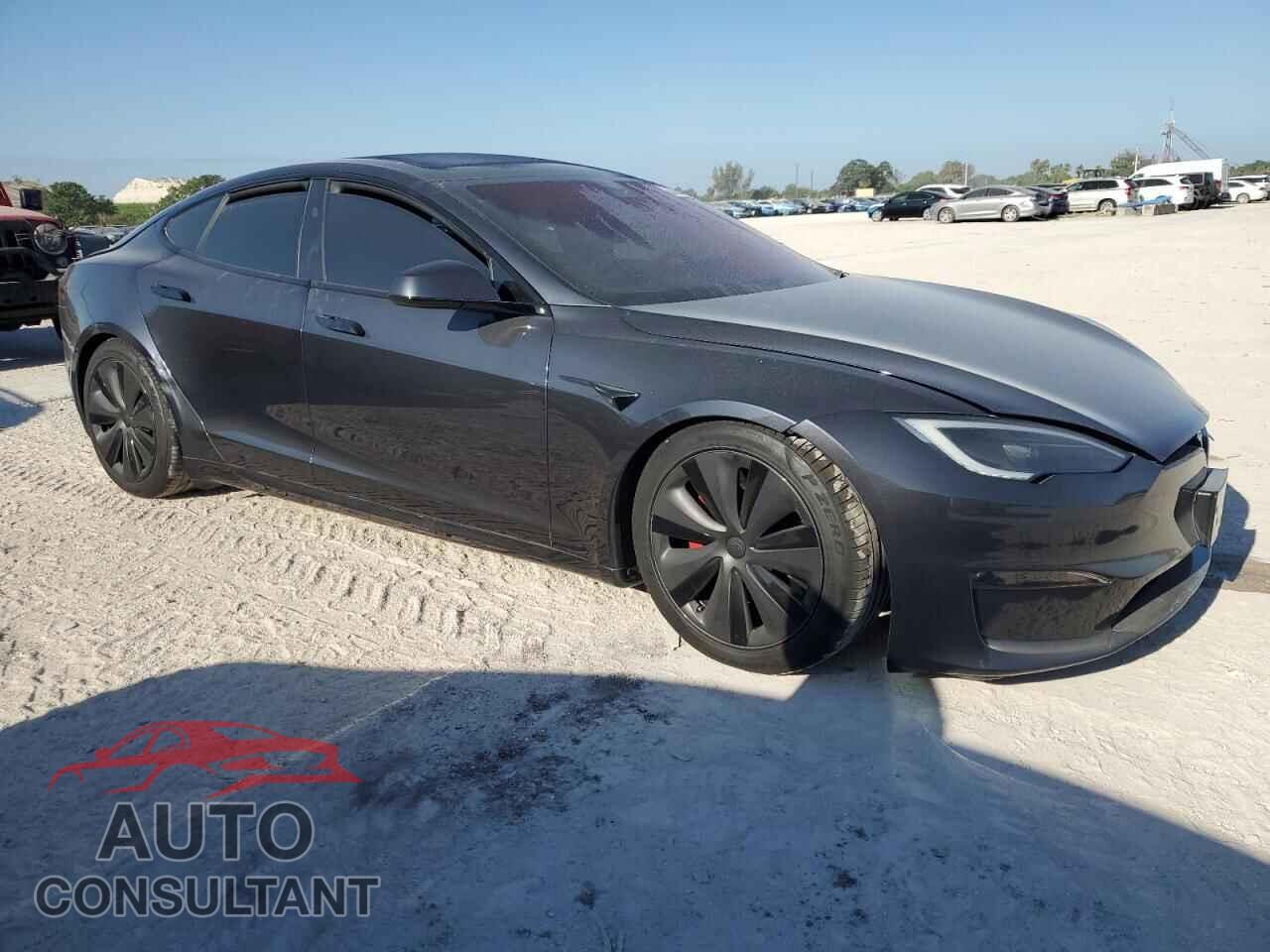TESLA MODEL S 2024 - 5YJSA1E68RF538579