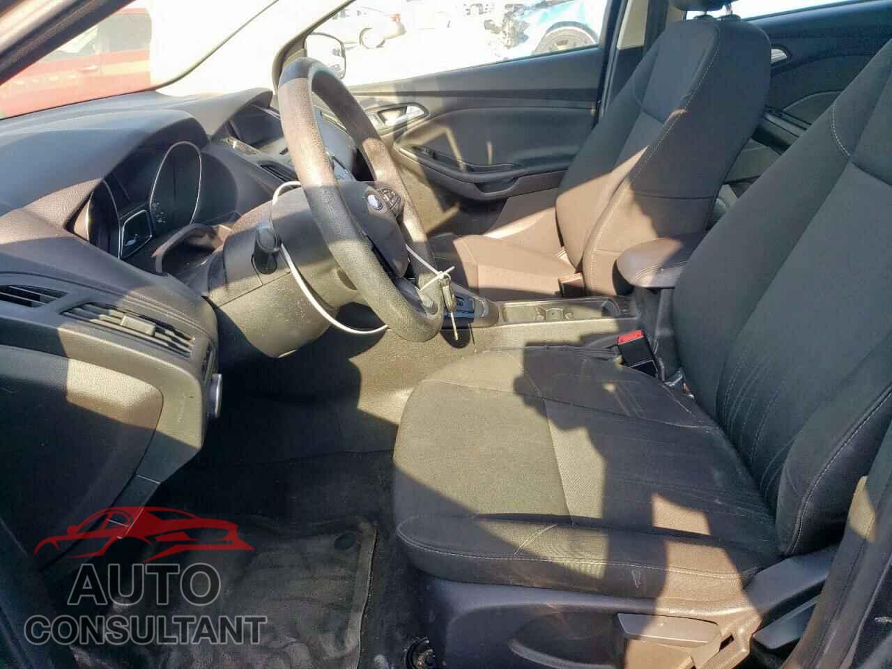 FORD FOCUS 2017 - 1FADP3K26HL295411