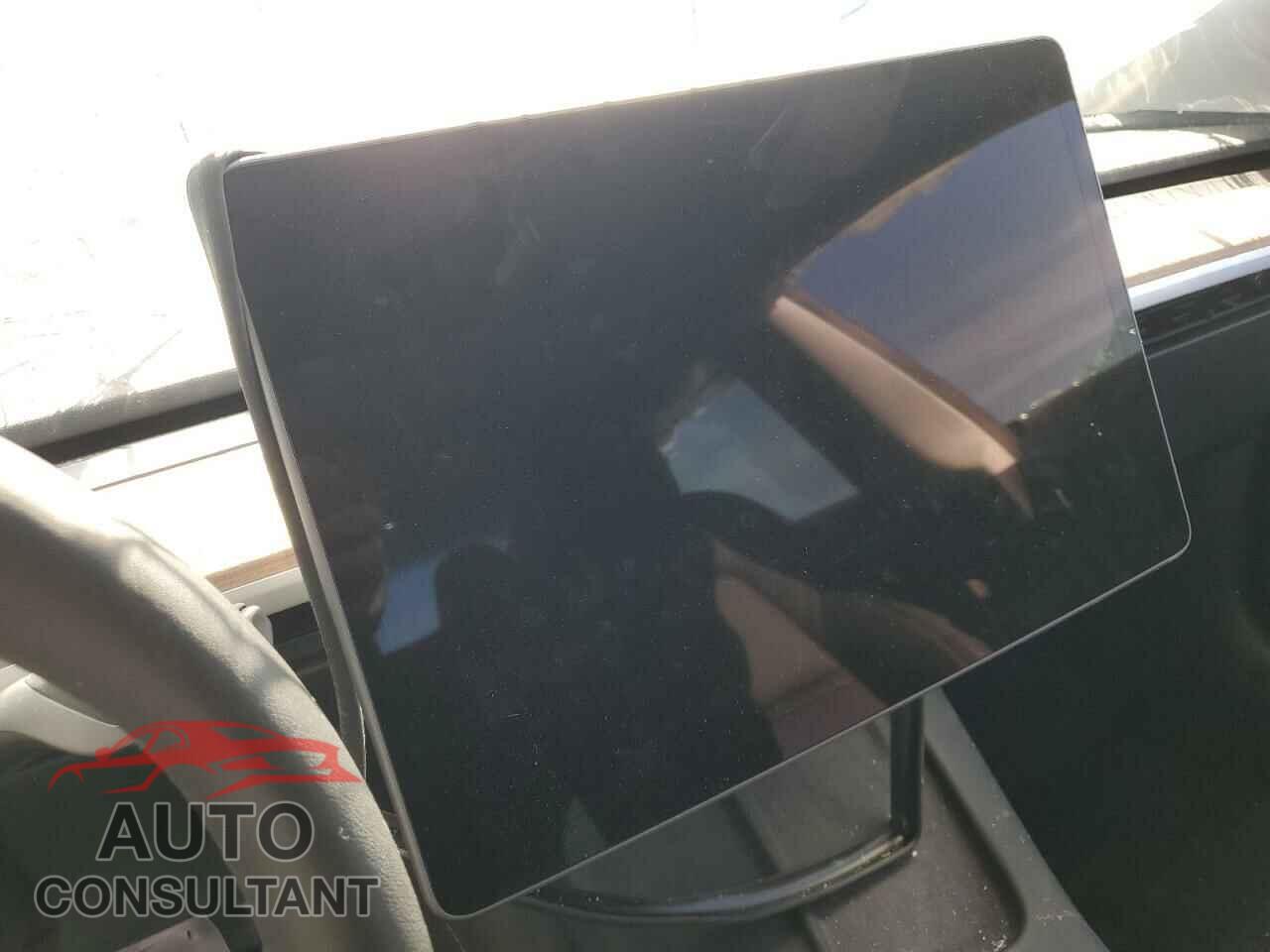 TESLA MODEL 3 2023 - 5YJ3E1EA0PF688681