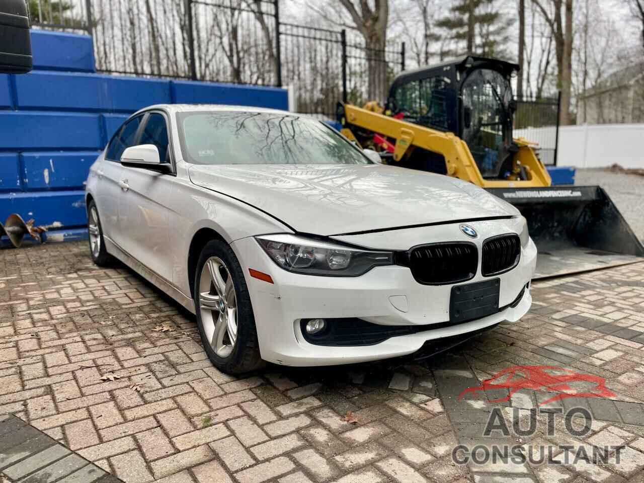 BMW 3 SERIES 2014 - WBA3C3C53EF986798